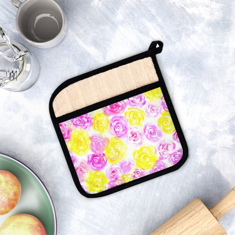 Floral Country Style Pot Holder with Pocket